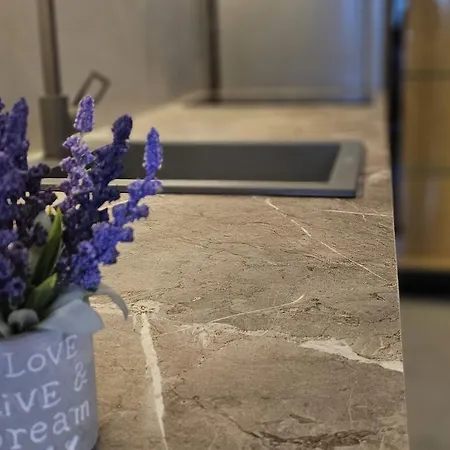 Nova Appartement Golem (Tirana)